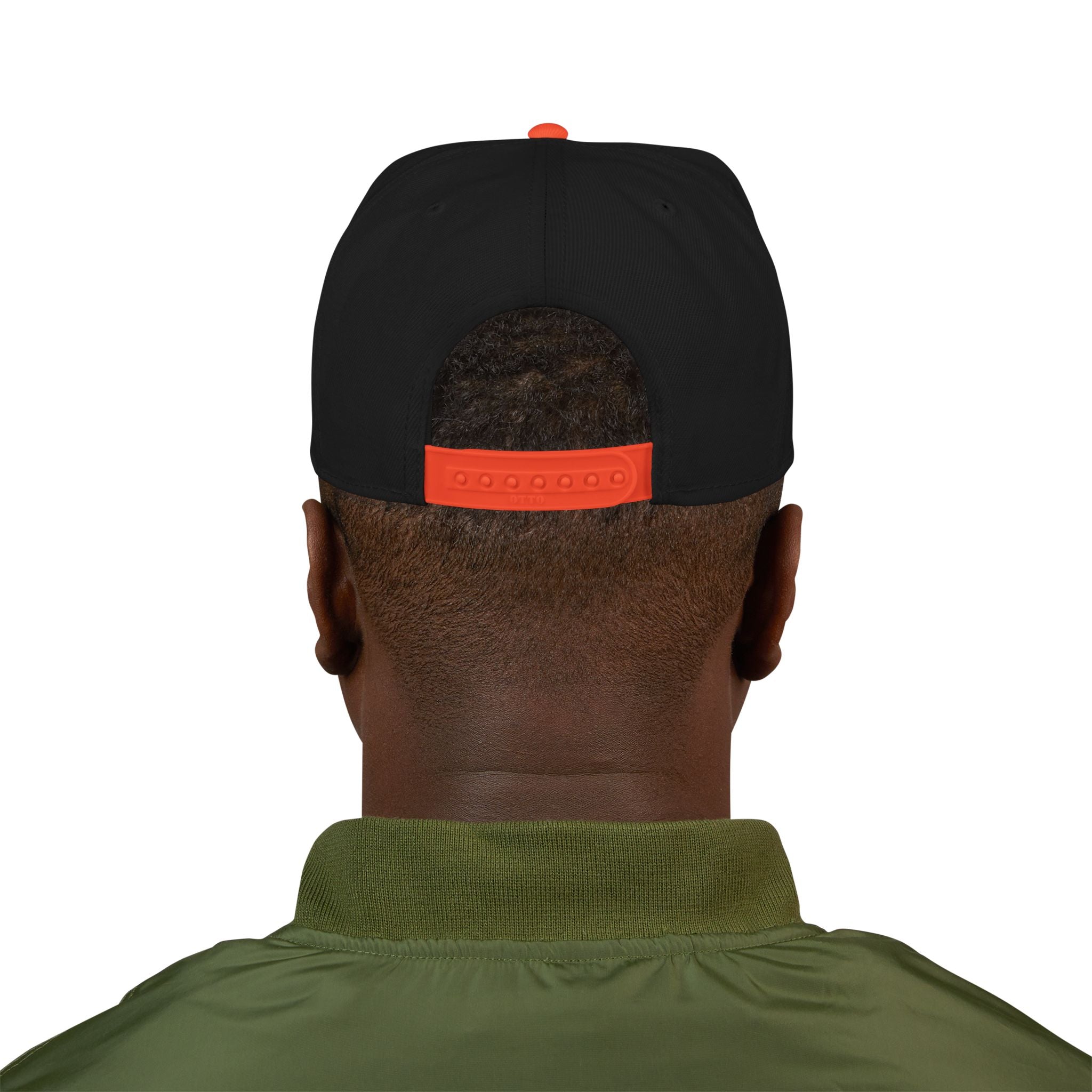 Embroidered Ram Crest Snapback Hat — Adjustable Two-Tone Streetwear Cap